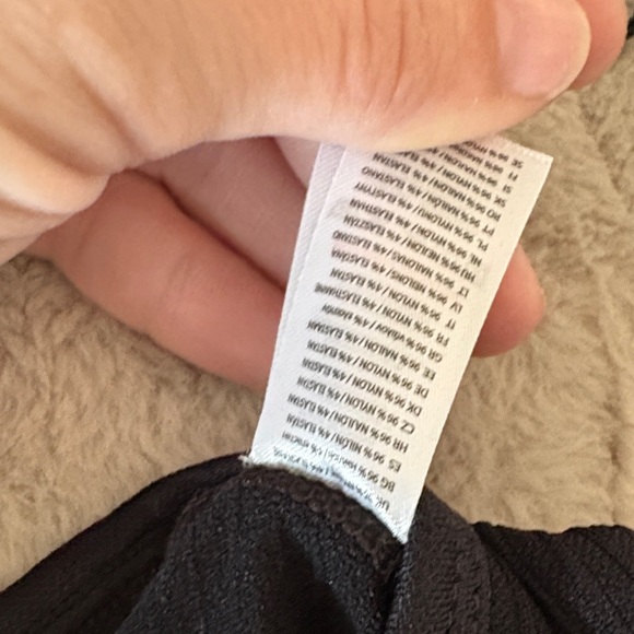 Black Ribbed Crop Top Mm418 - Picture 7 of 7